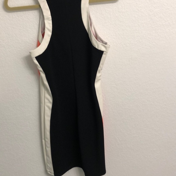 Dress - Picture 2 of 5